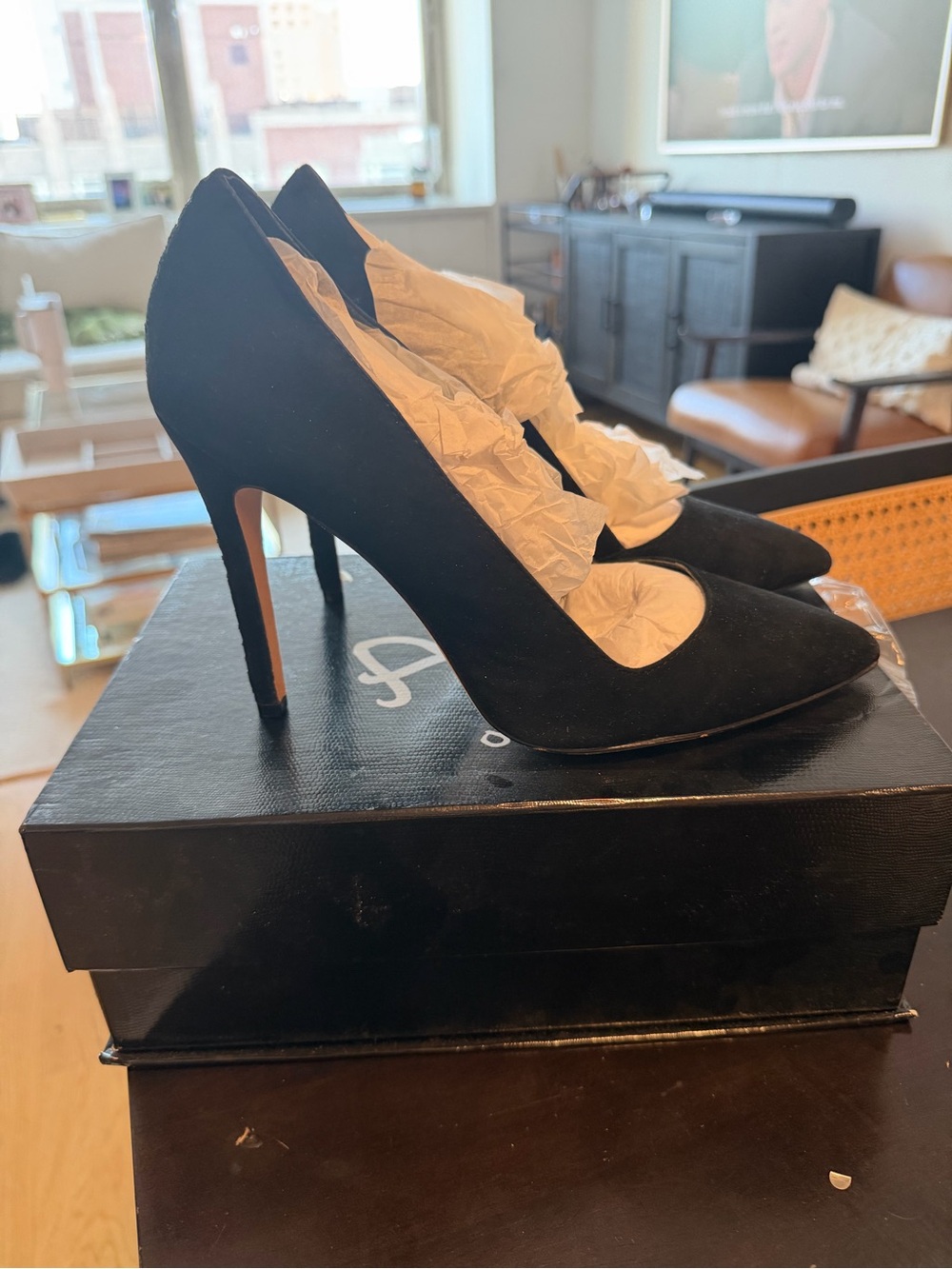 Alice + Olivia Black Pointed-Toe Suede Stiletto Pumps